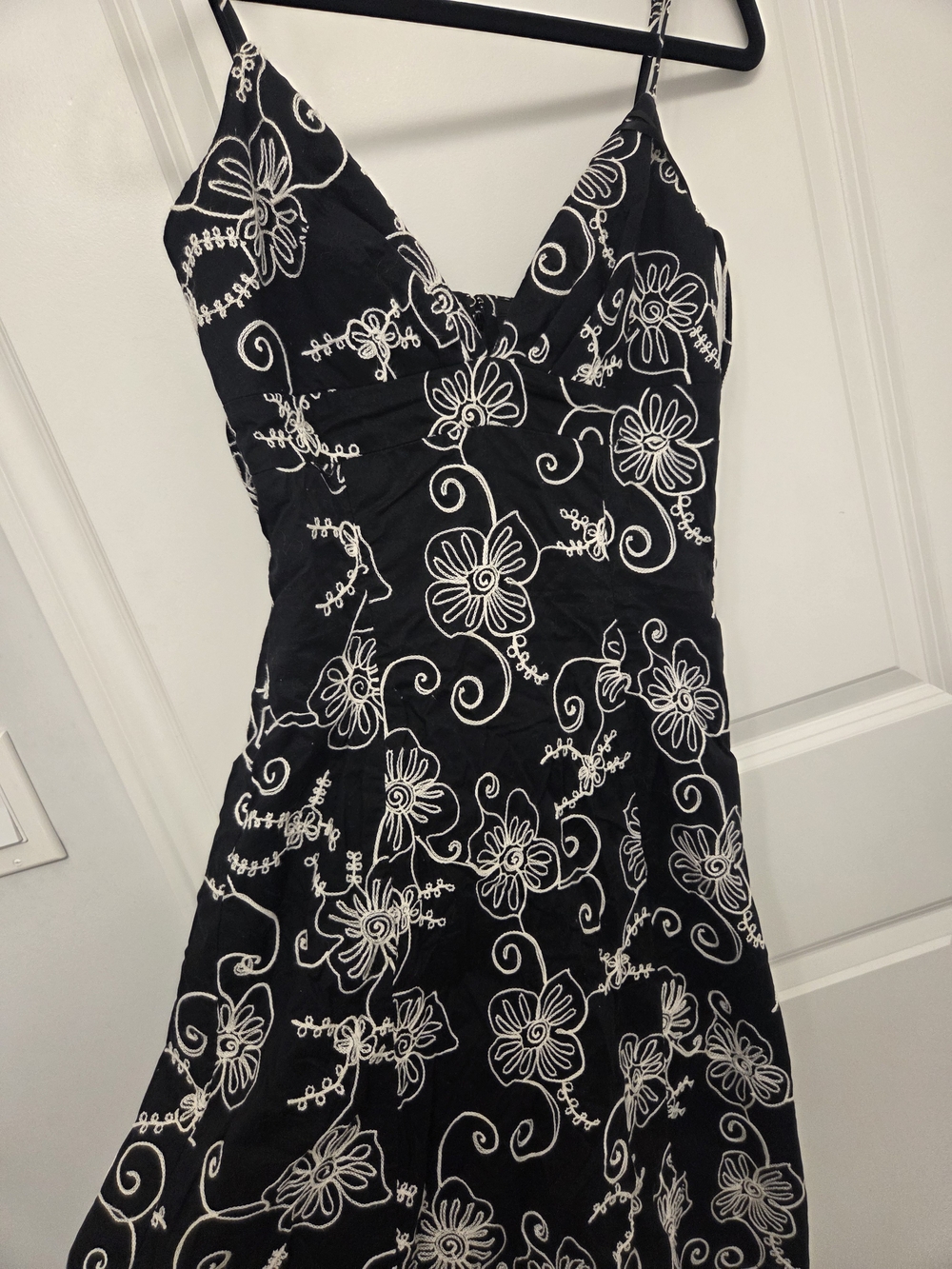 Le Chateau Black & White Floral Embroidered Midi Dress